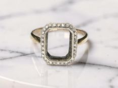 A 9ct yellow gold ring with vacant mount, size O CONDITION REPORT: 2.