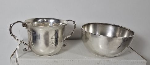 Scottish Banks Rifle Club silver challenge cup, HM London 1929, approx 86gms and a silver bowl