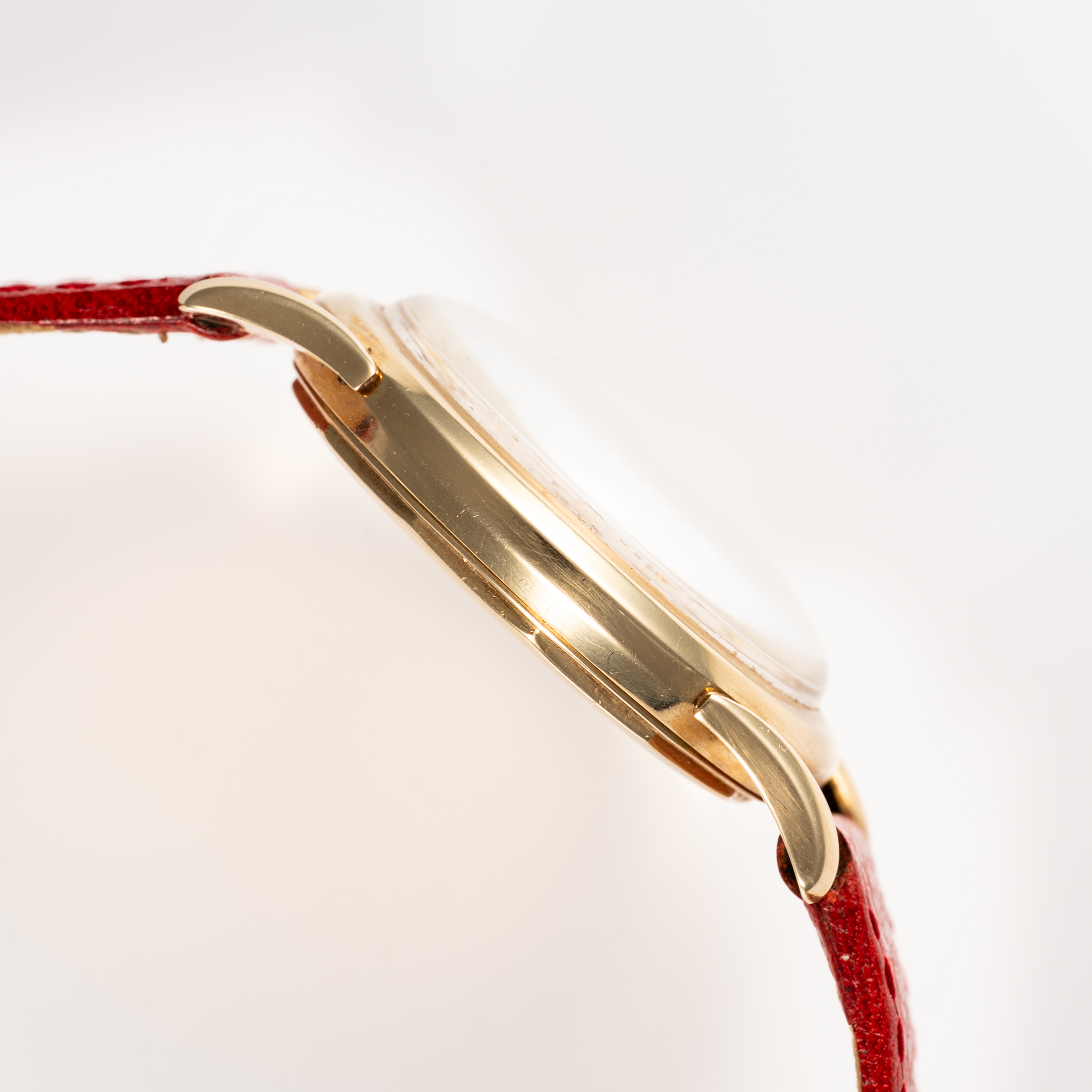 A GENTLEMAN'S SIZE 14K SOLID GOLD LECOULTRE AUTOMATIC WRIST WATCH  CIRCA 1950s, REF. 972-633 MADE - Image 5 of 8