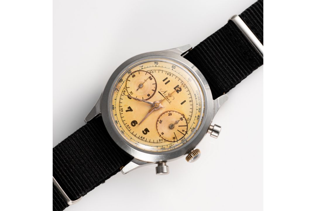 A GENTLEMAN'S LARGE SIZE STAINLESS STEEL NIMER CHRONOGRAPH WRIST WATCH CIRCA 1940s, REF. 2501 - Image 4 of 8