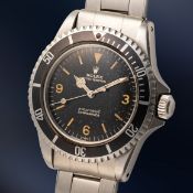 A VERY RARE GENTLEMAN'S SIZE STAINLESS STEEL ROLEX OYSTER PERPETUAL SUBMARINER BRACELET WATCH