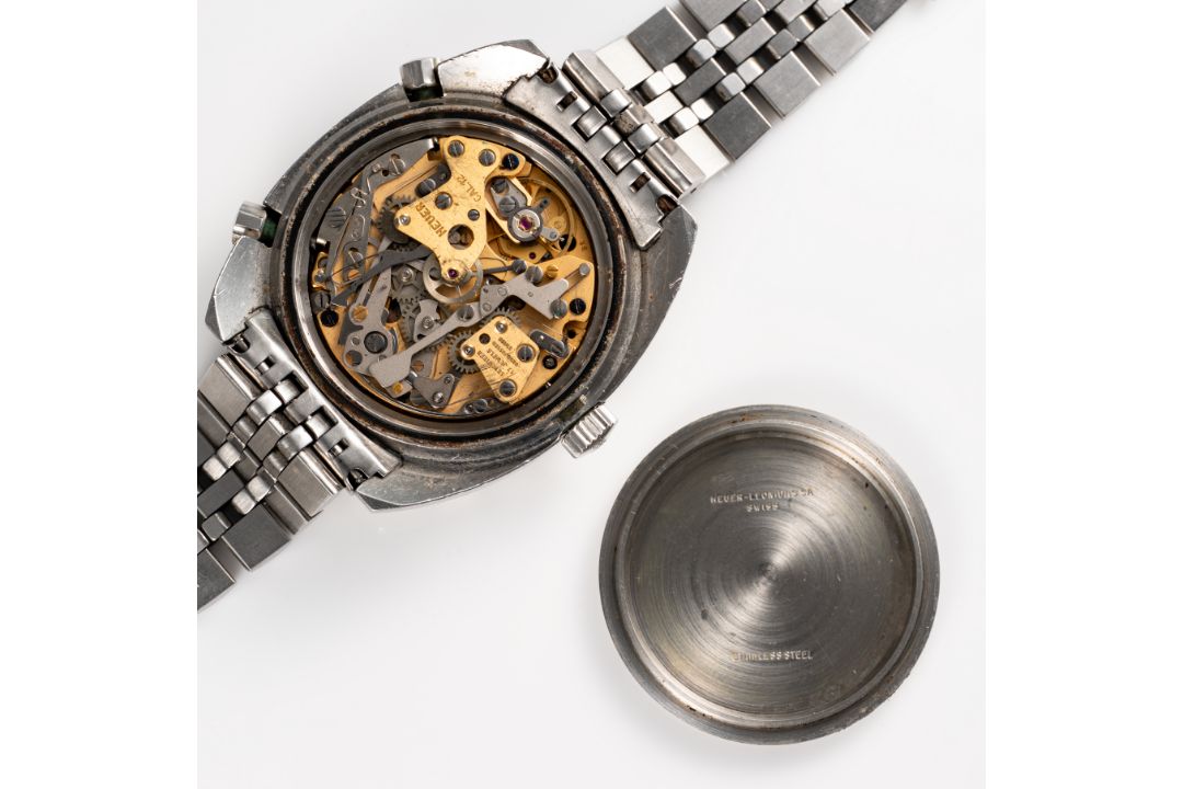 A GENTLEMAN'S STAINLESS STEEL HEUER AUTAVIA DIVER 100 CHRONOGRAPH BRACELET WATCH CIRCA 1983, REF. - Image 9 of 9
