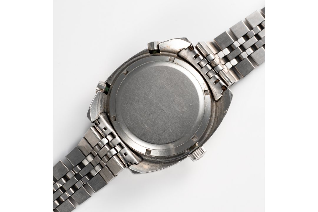 A GENTLEMAN'S STAINLESS STEEL HEUER AUTAVIA DIVER 100 CHRONOGRAPH BRACELET WATCH CIRCA 1983, REF. - Image 7 of 9