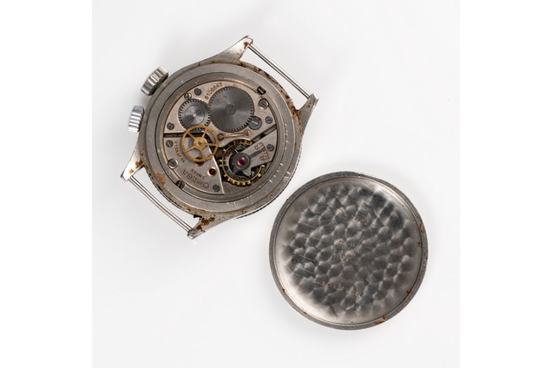 A RARE GENTLEMAN'S SIZE STAINLESS STEEL BRITISH MILITARY RAF OMEGA WEEMS AIR MINISTRY PILOTS WRIST - Image 9 of 9