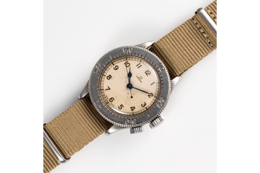 A RARE GENTLEMAN'S SIZE STAINLESS STEEL BRITISH MILITARY RAF OMEGA WEEMS AIR MINISTRY PILOTS WRIST - Image 5 of 9