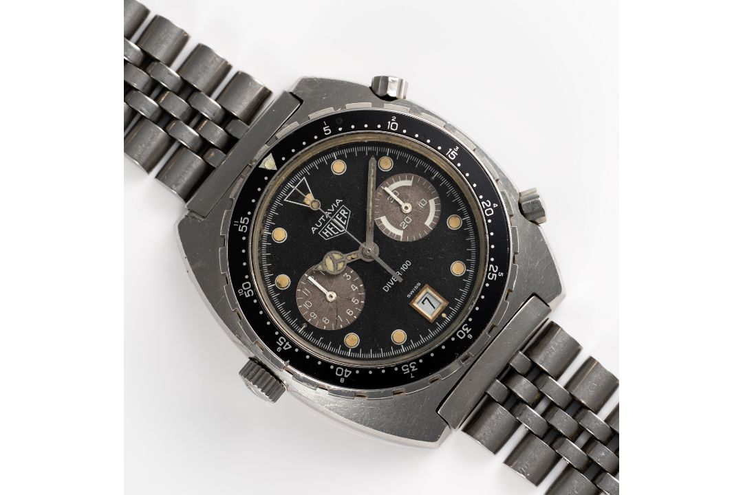 A GENTLEMAN'S STAINLESS STEEL HEUER AUTAVIA DIVER 100 CHRONOGRAPH BRACELET WATCH CIRCA 1983, REF. - Image 4 of 9