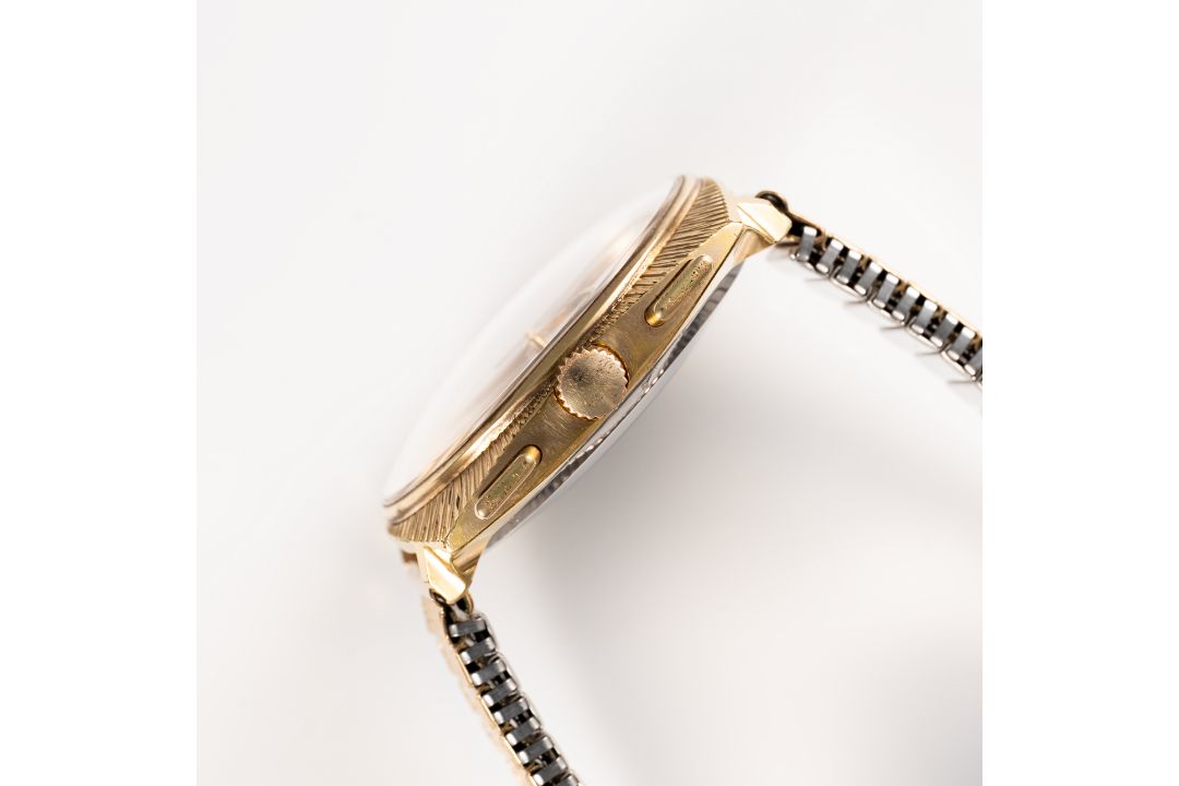 A GENTLEMAN'S SIZE GOLD PLATED BREITLING TOP TIME CHRONOGRAPH WRIST WATCH CIRCA 1960s, REF. 2009 - Image 6 of 8