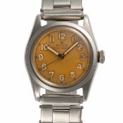 A GENTLEMAN'S MID SIZE STAINLESS STEEL ROLEX OYSTER SPEEDKING BRACELET WATCH CIRCA 1946, REF. 4220