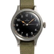 A GENTLEMAN'S STAINLESS STEEL BRITISH MILITARY OMEGA RAF PILOTS WRIST WATCH DATED 1956, WITH GLOSS