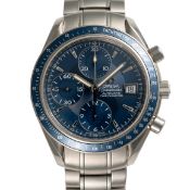A GENTLEMAN'S SIZE STAINLESS STEEL OMEGA SPEEDMASTER AUTOMATIC CHRONOGRAPH BRACELET WATCH CIRCA