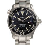 A MIDSIZE STAINLESS STEEL OMEGA SEAMASTER PROFESSIONAL 300M AUTOMATIC BRACELET WATCH CIRCA 2006,