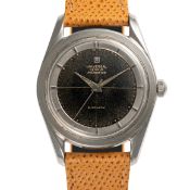 A GENTLEMAN'S SIZE STAINLESS STEEL UNIVERSAL GENEVE POLEROUTER WRIST WATCH CIRCA 1950s, WITH 