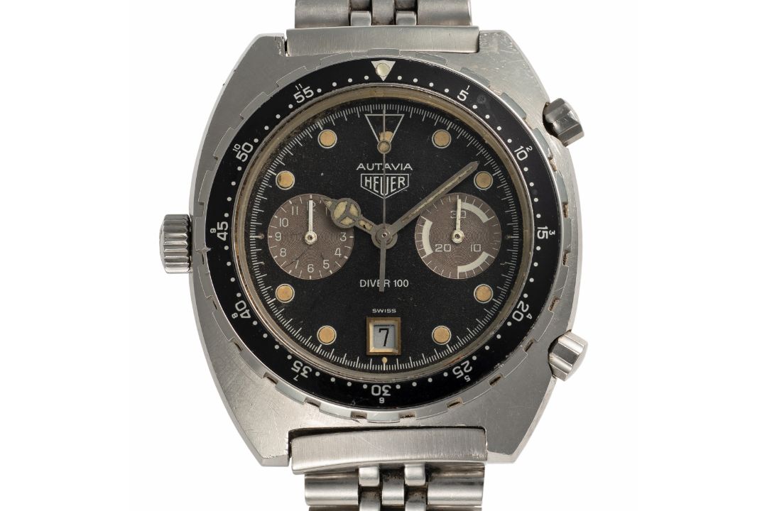 A GENTLEMAN'S STAINLESS STEEL HEUER AUTAVIA DIVER 100 CHRONOGRAPH BRACELET WATCH CIRCA 1983, REF. - Image 1 of 9