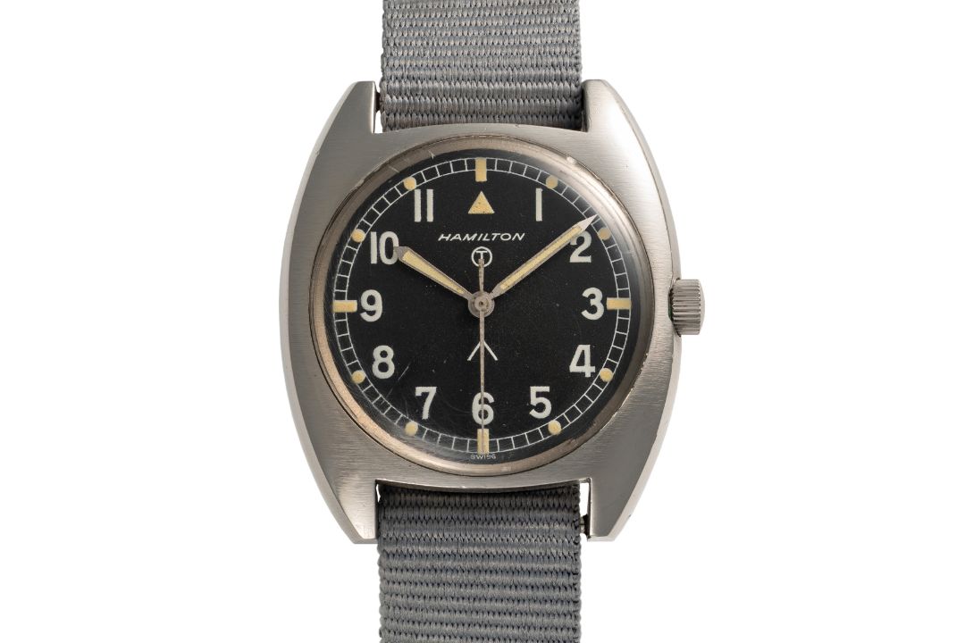 A GENTLEMAN'S SIZE STAINLESS STEEL BRITISH MILITARY HAMILTON RAF WRIST WATCH DATED 1975 Movement: - Image 1 of 7