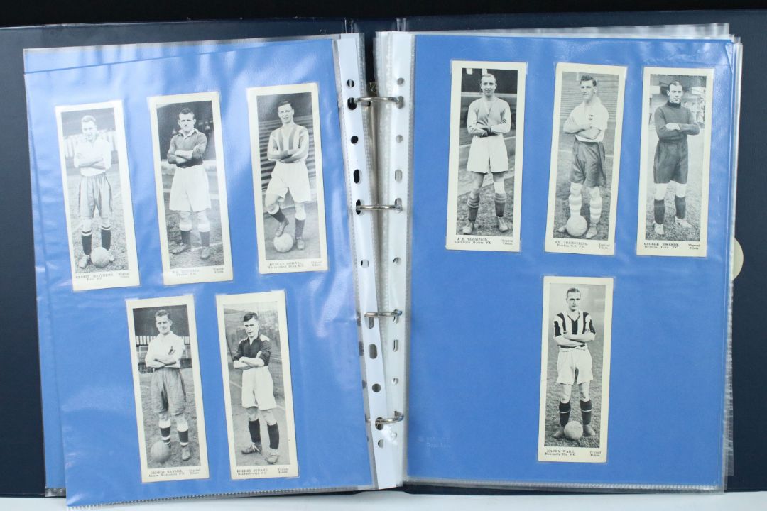 Cigarette Cards - A collection of Topical Times Football Panel Portrait Cards to include a full - Image 2 of 8