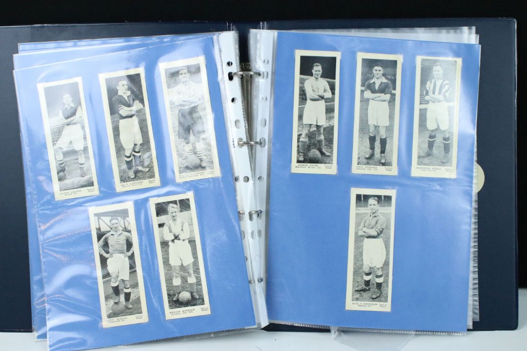 Cigarette Cards - A collection of Topical Times Football Panel Portrait Cards to include a full - Image 4 of 8
