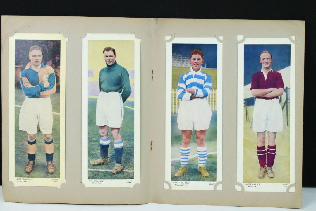 Cigarette Cards - A collection of Topical Times Football Panel Portrait Cards to include a full - Image 7 of 8
