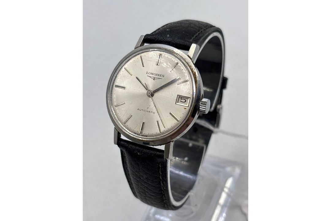 A gents stainless steel LONGINES automatic wrist watch with seconds sweep and date aperture W/O - Image 1 of 3