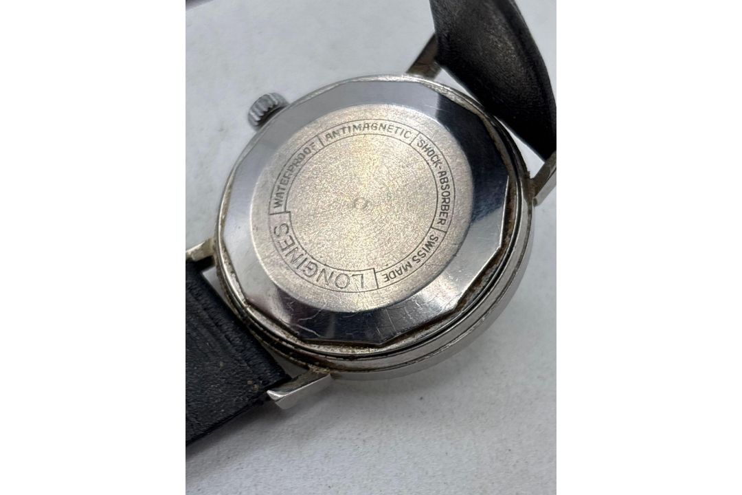 A gents stainless steel LONGINES automatic wrist watch with seconds sweep and date aperture W/O - Image 2 of 3