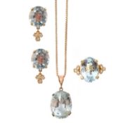 A BLUE TOPAZ AND DIAMOND PARURE, comprising: a topaz and diamond ring, set with an oval-cut topaz