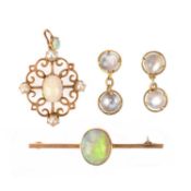 A PAIR OF MOONSTONE CUFFLINKS, A BROOCH AND PENDANT, comprising an opal-set gold bar brooch,