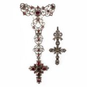 AN 18TH CENTURY DEVANT-DE-CORSAGE AND AN 18TH CENTURY DIAMOND PENDANT, comprising: a devant-de-