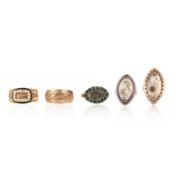 A GROUP OF FIVE MOURNING / HEIRLOOM RINGS, comprising; a mourning ring, C1832, centring on a