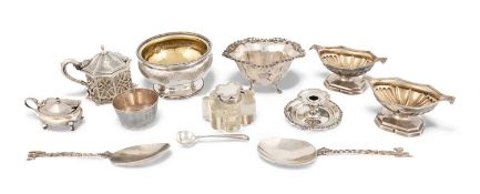 A mixed lot, comprising: a pair of George III silver salt cellars by Urquhart & Hart, London 1802, a