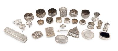 A mixed lot of silver and metalware, comprising: a pair of Edwardian silver pepper pots by