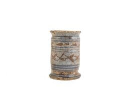 AN EARLY DELFTWARE DRUG JAR LAMBETH, FIRST HALF 17TH CENTURY decorated in blue and manganese with