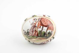 AN OVAL MEISSEN HAUSMALER SUGAR BOX AND COVER C.1723-4 painted with lovers dressed as an elegant