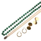 A PAIR OF 18CT GOLD CUFFLINKS AND OTHER JEWELLERY