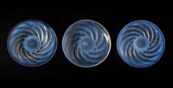 René Lalique (1860-1945) A Poissons opalescent glass dish, 1931