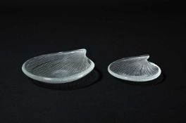 Tapio Wirkkala (1915-1985) for Iittala; Two glass leaf dishes, circa 1955