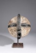 A LUBA MASK