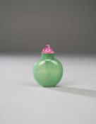 A CHINESE JADEITE SNUFF BOTTLE