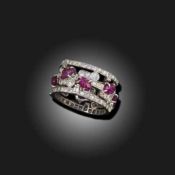 A TUTTI FRUTTI STYLE RUBY AND DIAMOND RING, 1920S