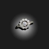 A DIAMOND CLUSTER RING