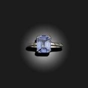 A SAPPHIRE SOLITAIRE RING