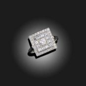 A DIAMOND CLUSTER RING