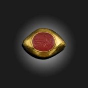 A ROMAN STYLE CARNELIAN INTAGLIO, PROBABLY 19TH CENTURY,