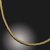 AN 18CT YELLOW GOLD NECKLACE