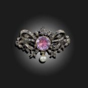 A LATE 18TH CENTURY ROCK CRYSTAL AND DIAMOND BROOCH