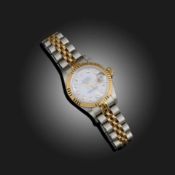ROLEX, A LADY'S BI-COLOUR 'OYSTER PERPETUAL DATEJUST 26' WRISTWATCH, C2002