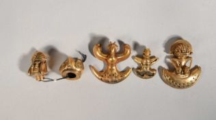 A COLOMBIAN GOLD PENDANT