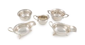 A small mixed lot of silver items,