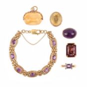 A SMALL COLLECTION OF AMETHYST, PASTE AND CITRINE-SET JEWELLERY