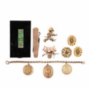λ A COLLECTION OF JEWELLERY AND AN ART DECO CASE