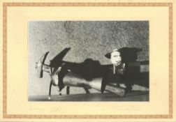 Futurismus TATO (Guglielmo Sansoni) Foto ca. 15x22cm auf Pappe montiert mit Bleistift-Signatur rs.