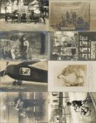 Fotographie SCHNAPPSCHÜSSE Sammlung mit circa 10 Fotokarten u.a. BADEMODEN, BERUFE, Soziales